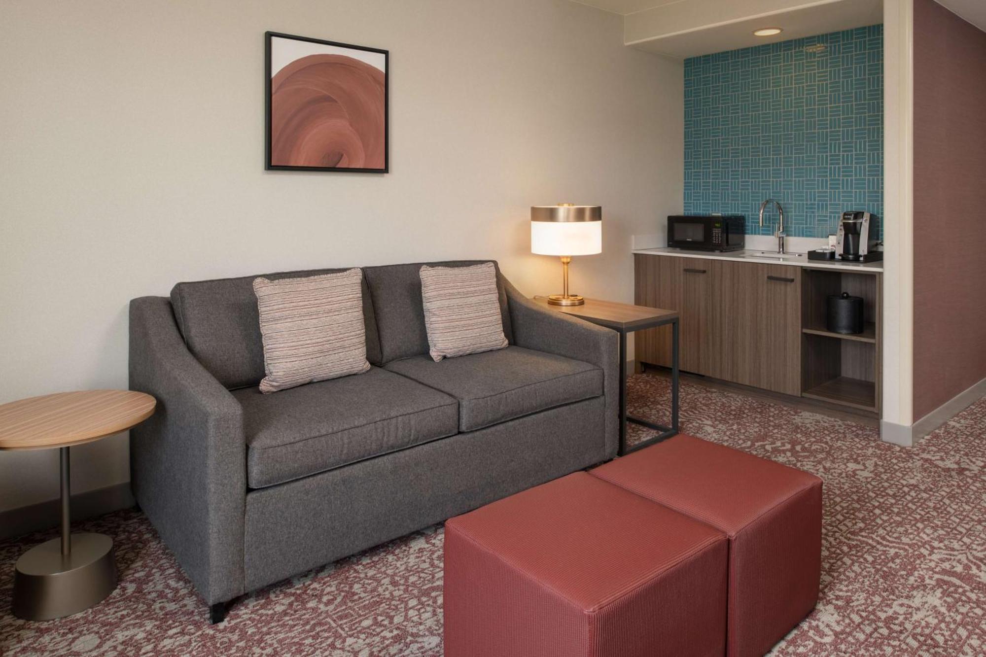 Hilton Garden Inn Fontana Exteriör bild
