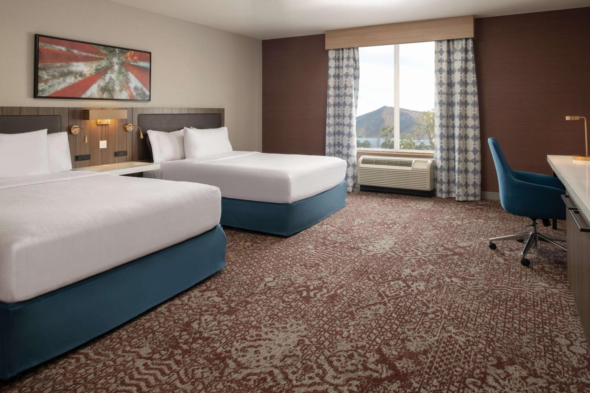 Hilton Garden Inn Fontana Exteriör bild