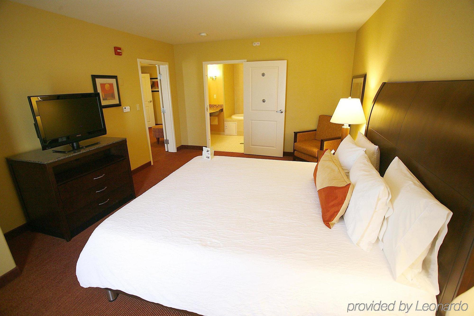Hilton Garden Inn Fontana Rum bild